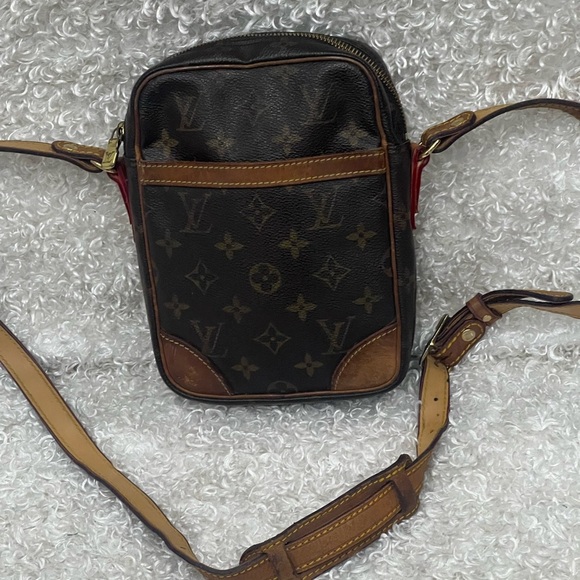 Louis Vuitton Monogram Danube Crossbody Bag - Picture 1 of 16